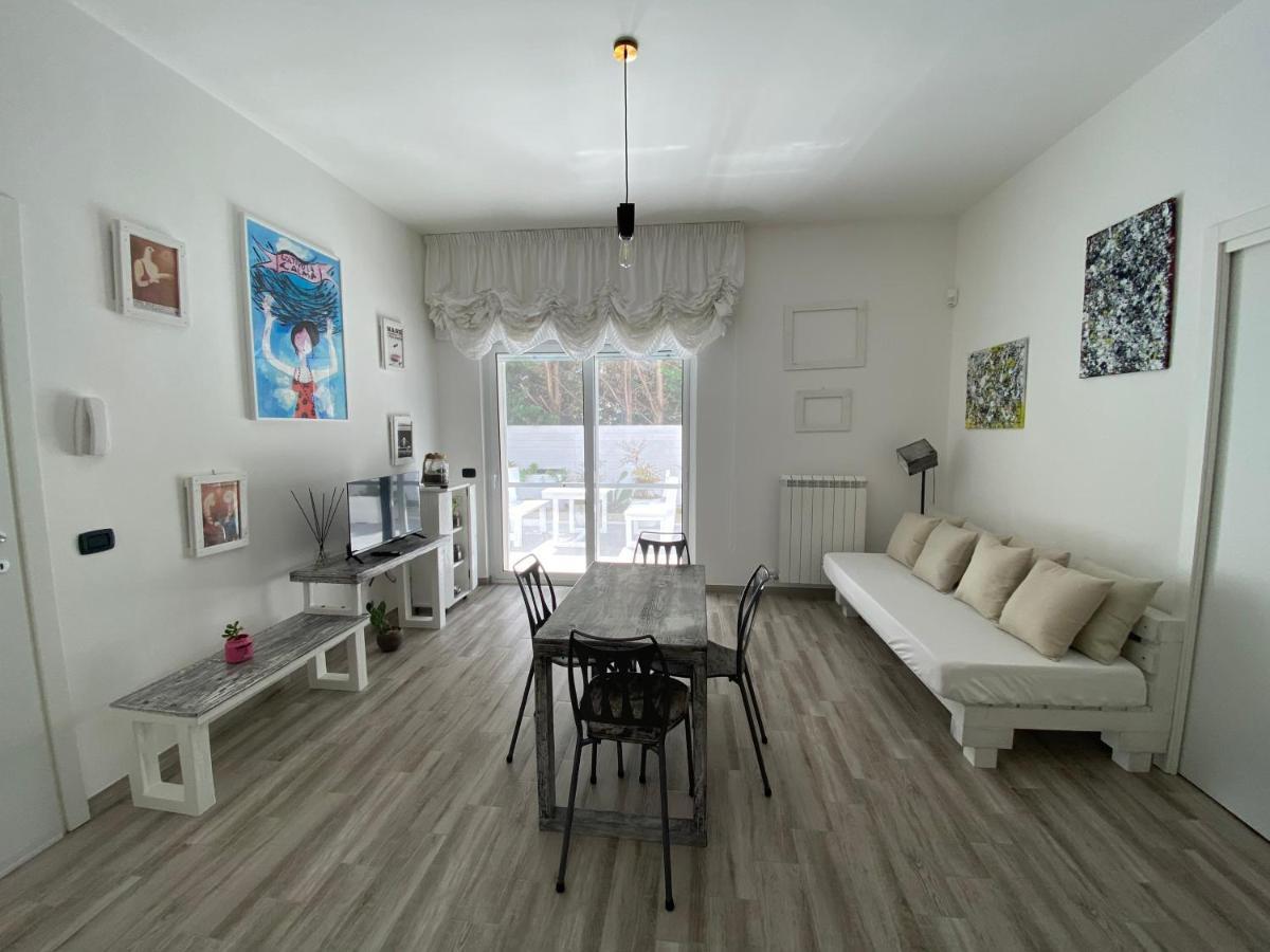 Bed and Breakfast La casa di Nina Lecce Esterno foto