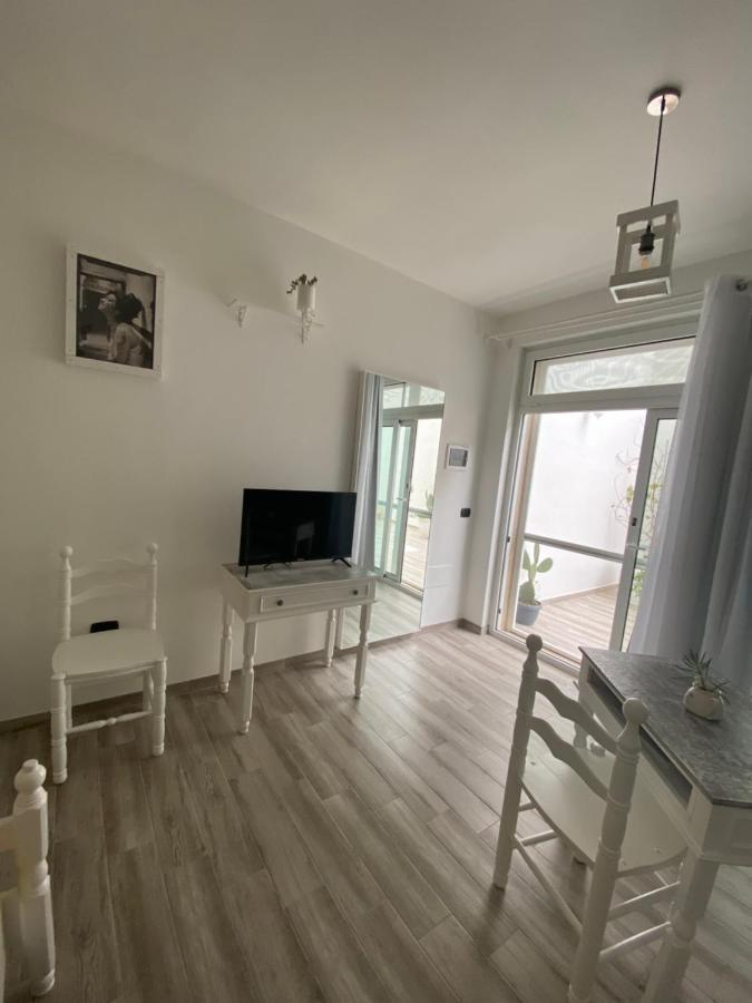 Bed and Breakfast La casa di Nina Lecce Esterno foto